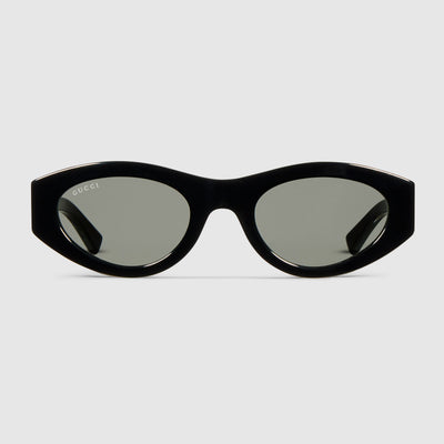Sonnenbrille mit ovalem Rahmen