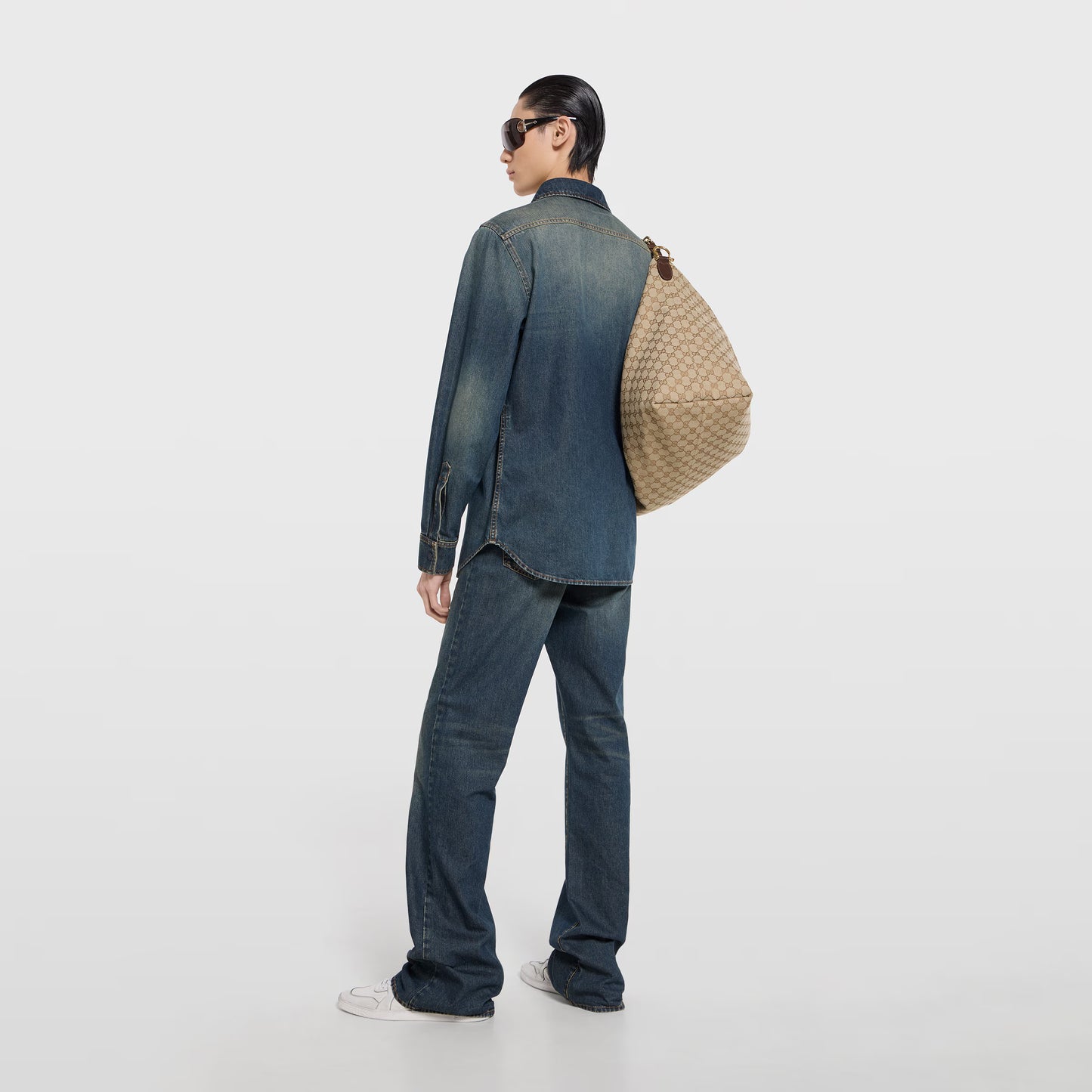 Chemise en denim de coton certifié délavé